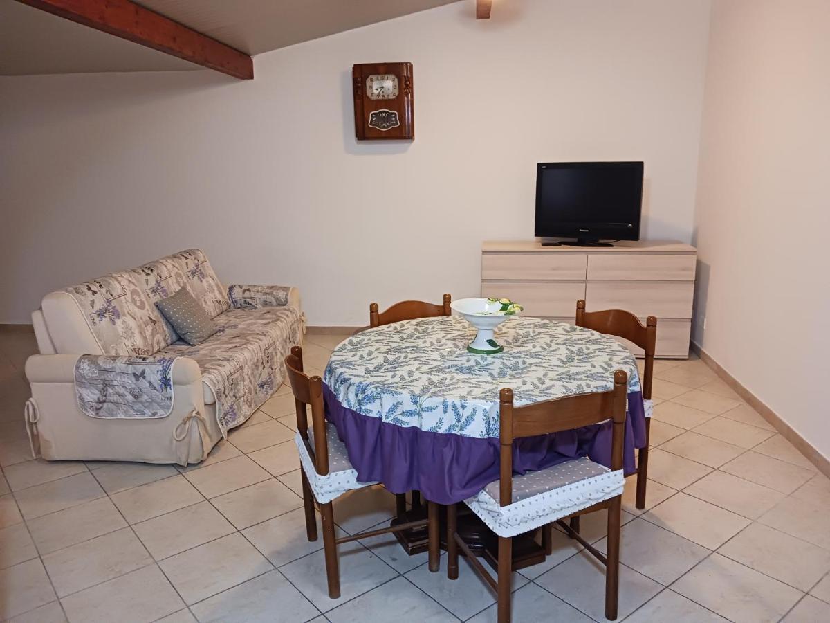 Nora Casa Vacanze/Bed And Breakfast Пула Екстериор снимка
