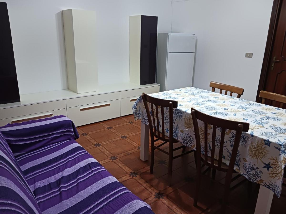 Nora Casa Vacanze/Bed And Breakfast Пула Екстериор снимка